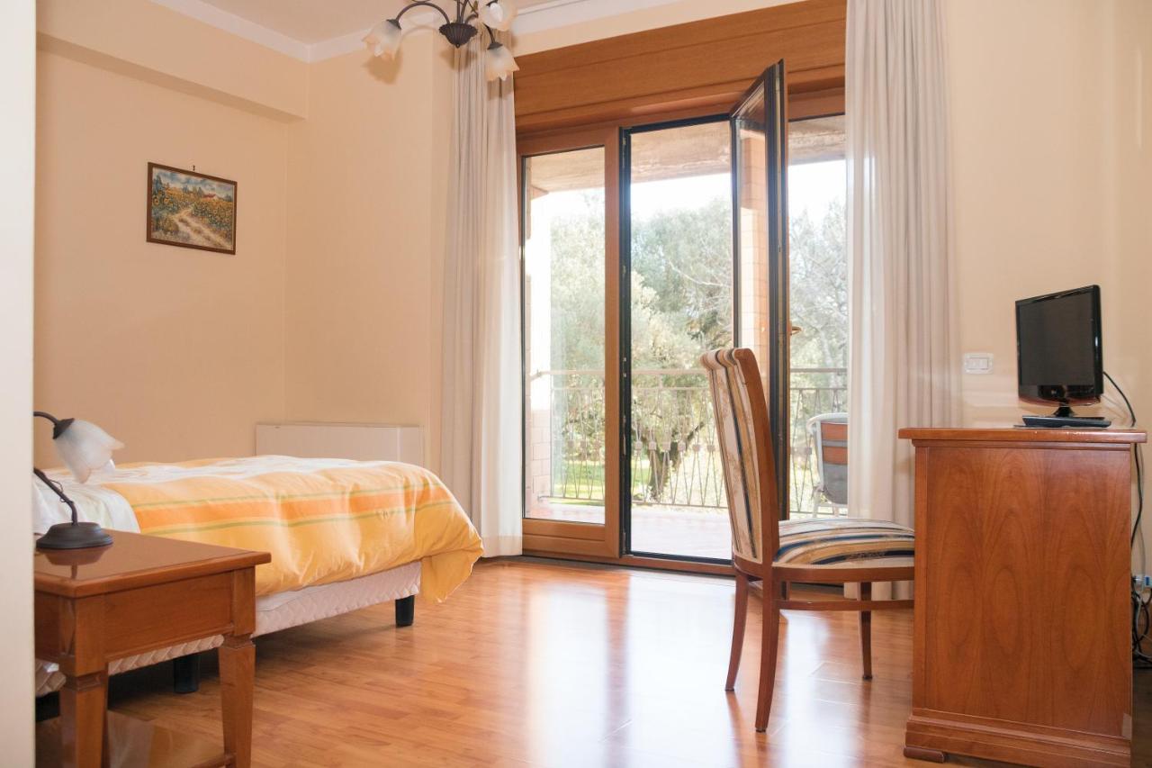 Ruggiero Park Hotel Vallo della Lucania Eksteriør billede