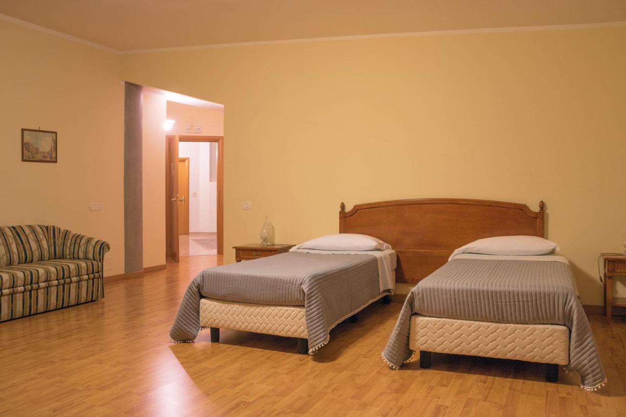 Ruggiero Park Hotel Vallo della Lucania Eksteriør billede