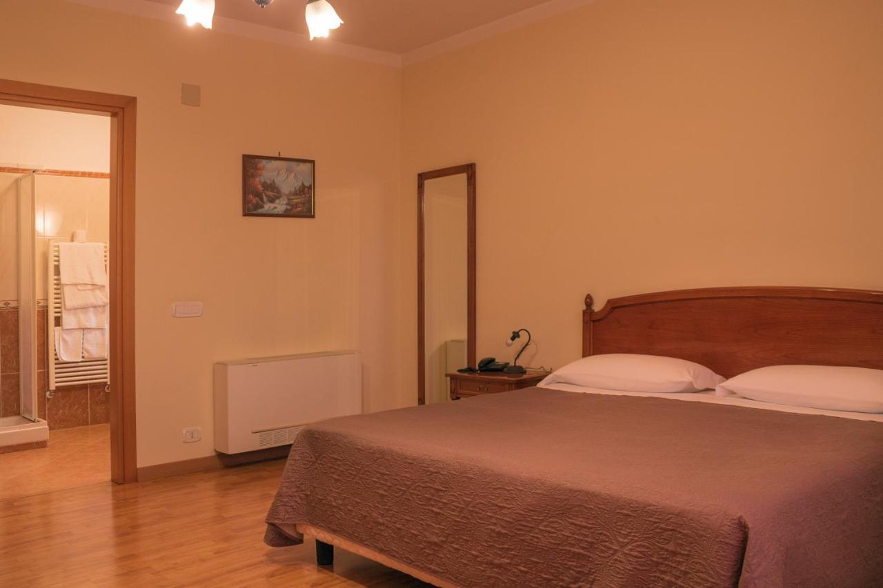 Ruggiero Park Hotel Vallo della Lucania Eksteriør billede