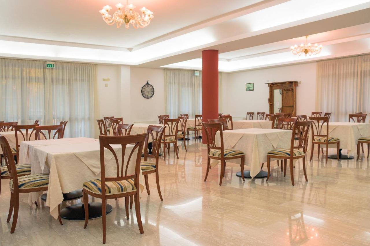 Ruggiero Park Hotel Vallo della Lucania Eksteriør billede